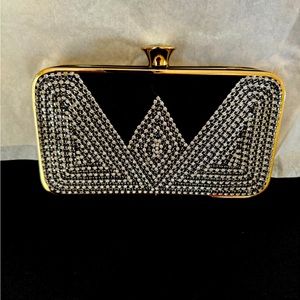 Black rhinestones clutch